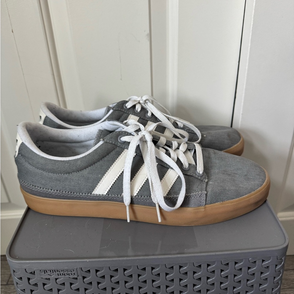 adidas Sneaker Trainers Deck Shoes Gray Canvas LYV 029001 Mens US 11.5